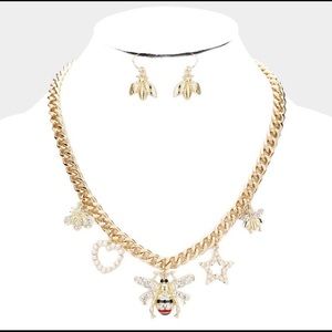 Bee 🐝 Charm Necklace.